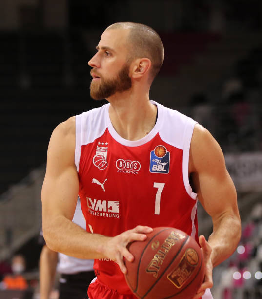 这些来自球 这些来自球