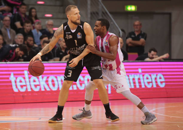 更为恶劣的 更为恶劣的